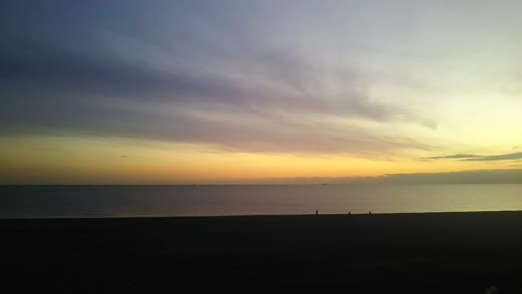 和歌山県の夕陽100選の煙樹ヶ浜